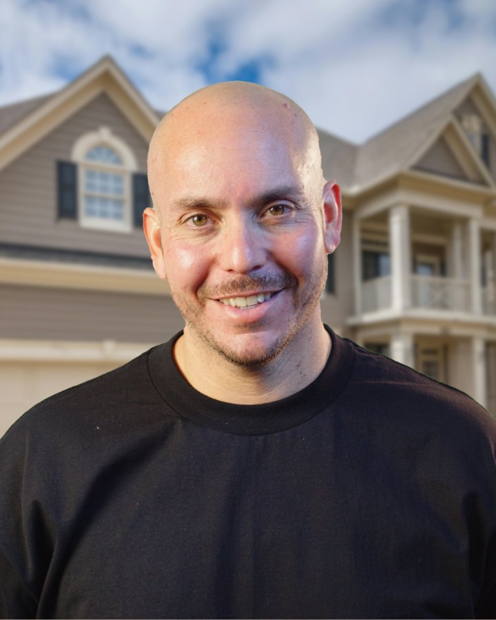 Anthony Pelayo, Branch Manager